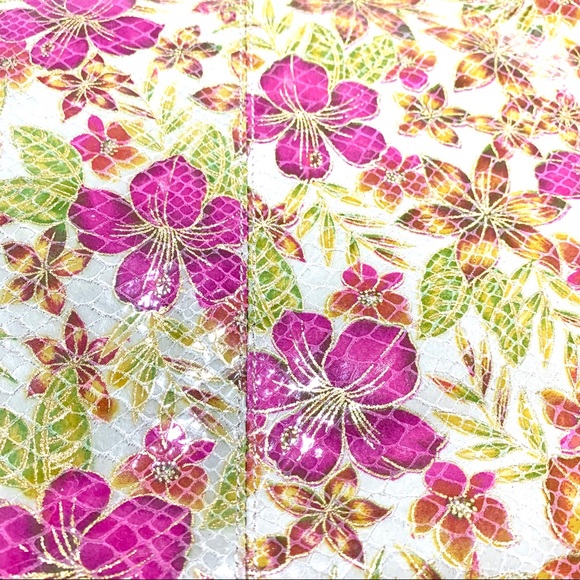 Hobo Python Shimmer Hibiscus - Picture 3 of 10